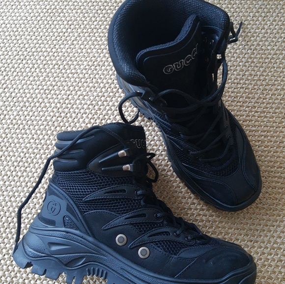 Nwb. Authentic.  Gucci ankle lace up boots - Picture 9 of 10